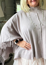 Load image into Gallery viewer, Tiny Star necklace in silver by Feathers Of Italy