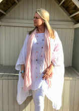 Load image into Gallery viewer, Caglio Linen Scarf in Baby Pink Made In Italy By Feathers Of Italy One Size | Feathers Of Italy