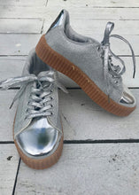 Load image into Gallery viewer, capri trainer