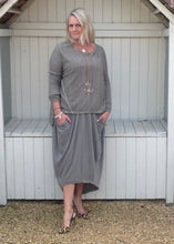 Load image into Gallery viewer, Lana Soft Knit in Mocha - Feathers Of Italy