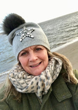 Load image into Gallery viewer, Star Knitted Diamonte Real Fur Bobble Hat in Grey - Feathers Of Italy 
