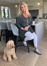 Load image into Gallery viewer, Gauli Oversized Top in Grey - Feathers Of Italy