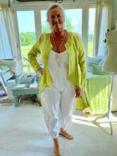 Load image into Gallery viewer, Sorrento Linen Dip Hem Linen Shirt Jacket in Lime