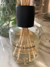 Load image into Gallery viewer, Reed Orange Blossom Diffuser 180ml - The Interior Co