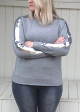 Load image into Gallery viewer, Sebastiano Seqined Jumper in Grey - Feathers Of Italy