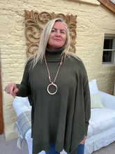 Load image into Gallery viewer, Santa Barbara Pendant - Limited Edition | Feathers Of Italy