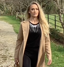 Load image into Gallery viewer, Rinascimento Top - Sequinned Drop T Shirt Black