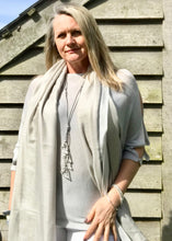 Load image into Gallery viewer, button slit super fine knit batwing jumper