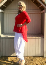 Load image into Gallery viewer, Frill Bottomed T Shirt Top 100% Cotton in Red Made In Italy By Feathers Of Italy One Size - Feathers Of Italy