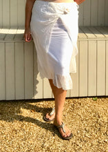 Load image into Gallery viewer, Silk and Jersey Easywear Elasticated Waist Skirt in White Made In Italy One Size - Feathers Of Italy