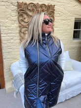 Load image into Gallery viewer, Romarno Long Gilet Metallic Blue - Feathers Of Italy