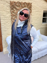 Load image into Gallery viewer, Romarno Long Gilet Metallic Blue - Feathers Of Italy