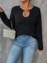 Load image into Gallery viewer, Plazzo Cut Out Chain Detail Jumper in Black | Feathers Of Italy 
