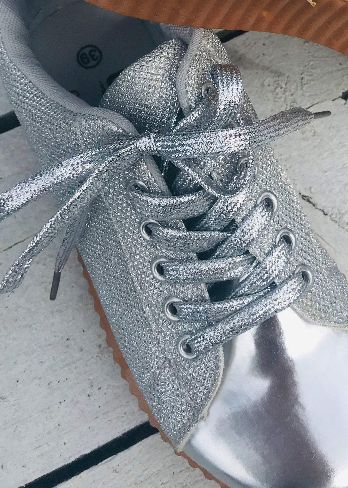 Capri Trainer in Silver Metallic and Glitter with Glitter Laces Size 6 Feathers Of Italy