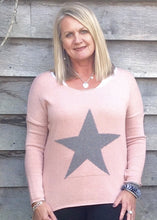 Load image into Gallery viewer, Star Knit Jumper In Pink - Feathers Of Italy 
