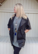 Load image into Gallery viewer, Positana Over Jacket in Black - Feathers Of Italy 
