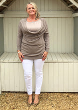 Load image into Gallery viewer, cowl bead layer jumper
