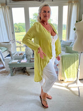 Load image into Gallery viewer, Sorrento Linen Dip Hem Linen Shirt Jacket in Lime
