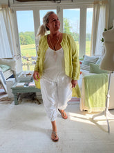 Load image into Gallery viewer, Sorrento Linen Dip Hem Linen Shirt Jacket in Lime
