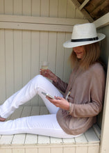 Load image into Gallery viewer, Florida Fine Knit Jumper in Pink - Feathers Of Italy 
