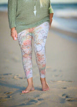 Load image into Gallery viewer, Alberobello Diamond Floral Leggings in Stone - Feathers Of Italy 
