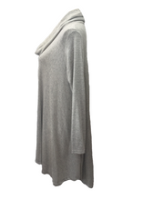 Load image into Gallery viewer, Swing Top with Cowl in Light Grey - Feathers Of Italy 
