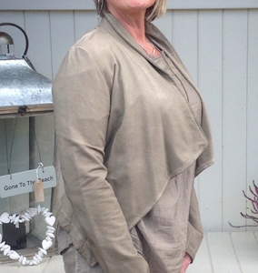 Washed Jacket in Stone - Feathers Of Italy 