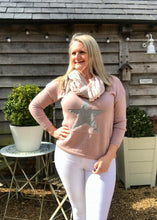 Load image into Gallery viewer, Star Fine Knit Jumper In Pink With Silver Heart Made In Italy by Feathers Of Italy - Feathers Of Italy 
