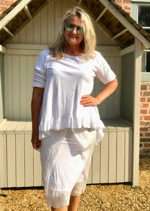 Frill Bottomed T Shirt Top 100% Cotton in White Made In Italy By Feathers Of Italy One Size - Feathers Of Italy 