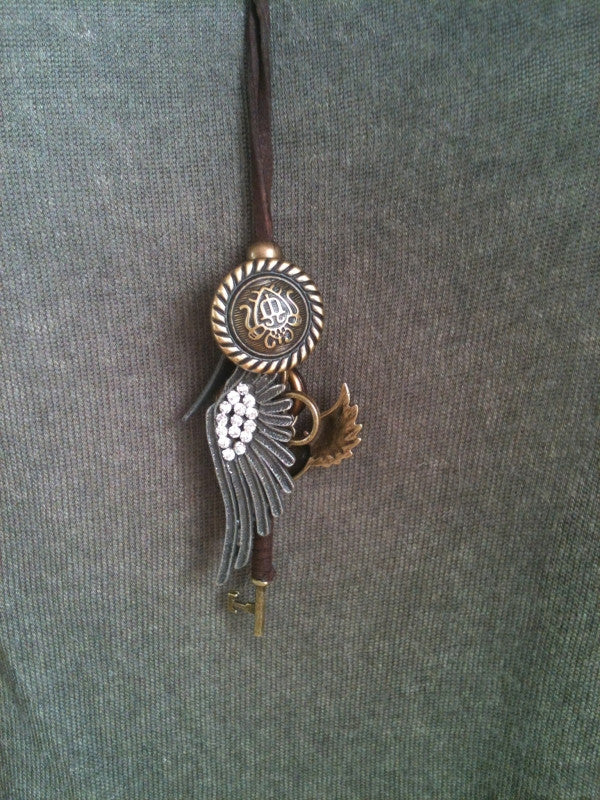 Steampunk Pendant Necklace - Angel Wing - Feathers Of Italy 
